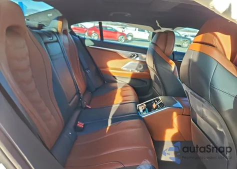 2022 BMW M850Xi z USA, uszkodzony, nr VIN WBAGV8C08NCH76604